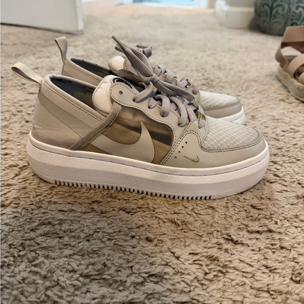 Nike(WMNS) Nike Court Vision Alta 'Cream'